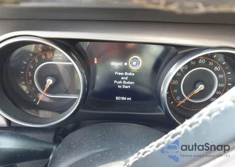 2019 Jeep Wrangler Unlimited Sahara 4X4 from USA, damaged, VIN 1C4HJXEG5KW536845